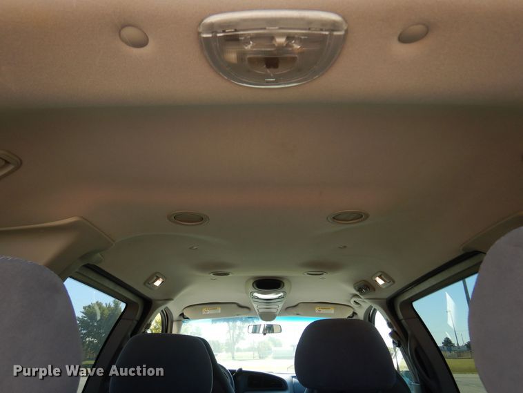 image for item KO9816 2003 Ford Windstar  van