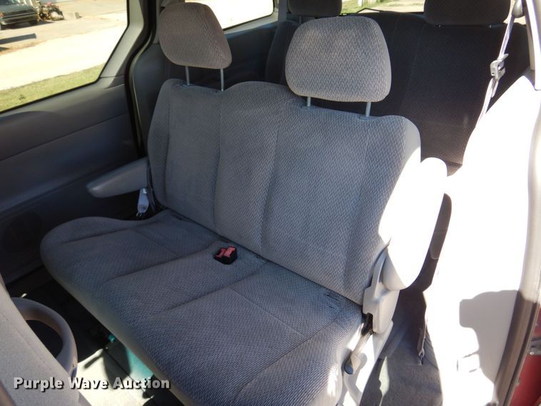 image for item KO9816 2003 Ford Windstar  van