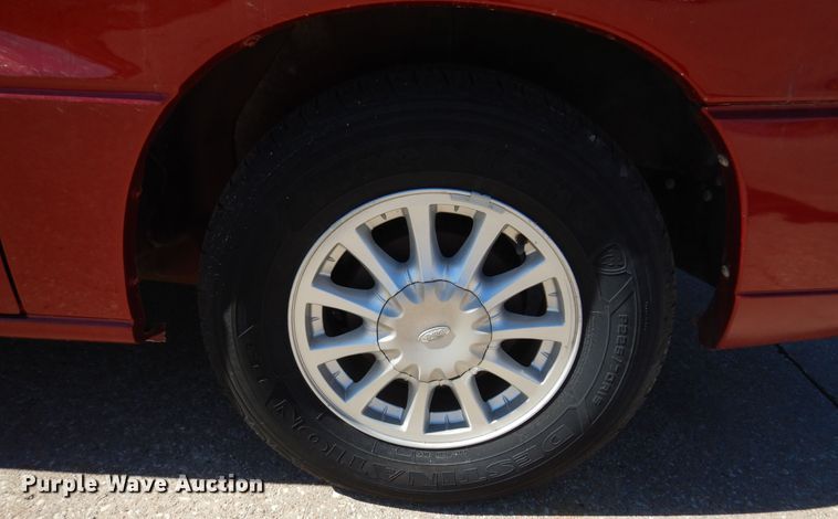 image for item KO9816 2003 Ford Windstar  van