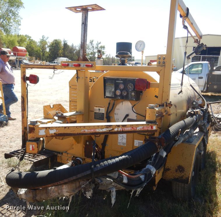 image for item KO9926 Roscoe RA2000  pot hole patcher