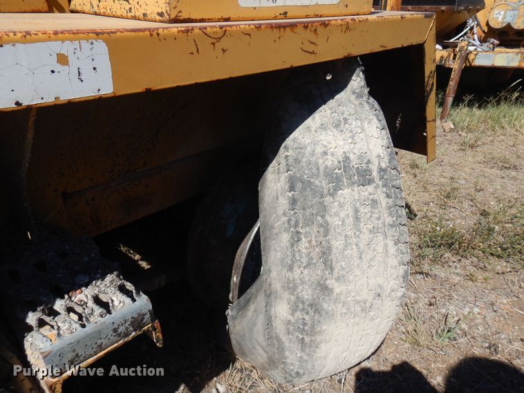 image for item KO9926 Roscoe RA2000  pot hole patcher