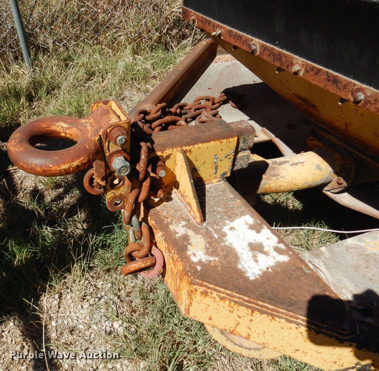 image for item KO9927 Roscoe RA2000  pot hole patcher