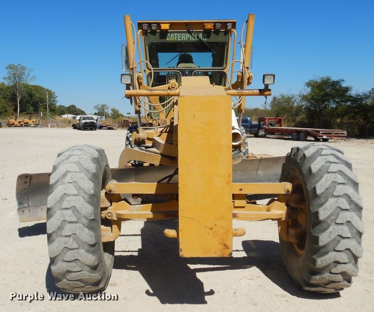 image for item KO9928 2004 Caterpillar 120H  motor grader