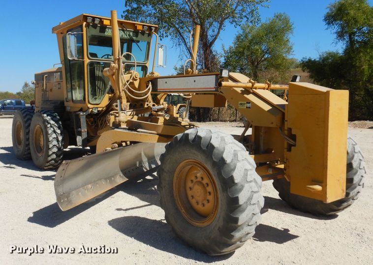 image for item KO9928 2004 Caterpillar 120H  motor grader