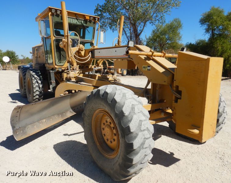 image for item KO9928 2004 Caterpillar 120H  motor grader