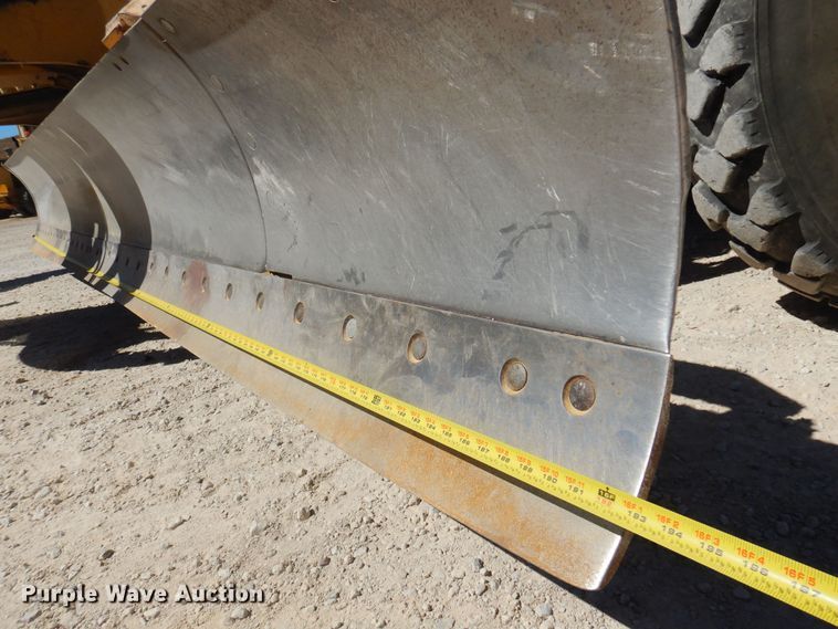 image for item KO9928 2004 Caterpillar 120H  motor grader