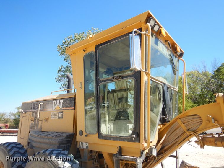 image for item KO9928 2004 Caterpillar 120H  motor grader