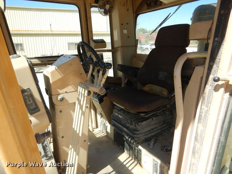 image for item KO9928 2004 Caterpillar 120H  motor grader