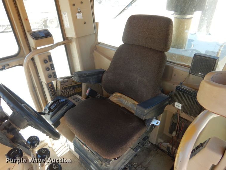 image for item KO9928 2004 Caterpillar 120H  motor grader