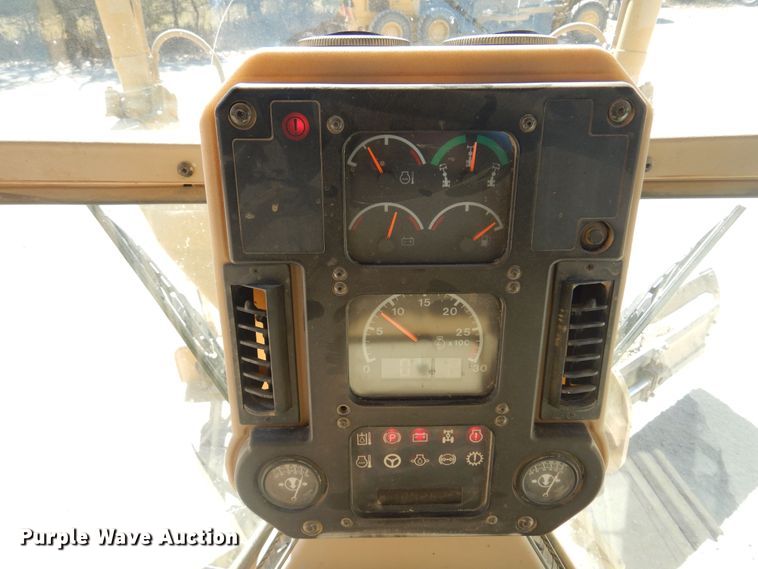 image for item KO9928 2004 Caterpillar 120H  motor grader