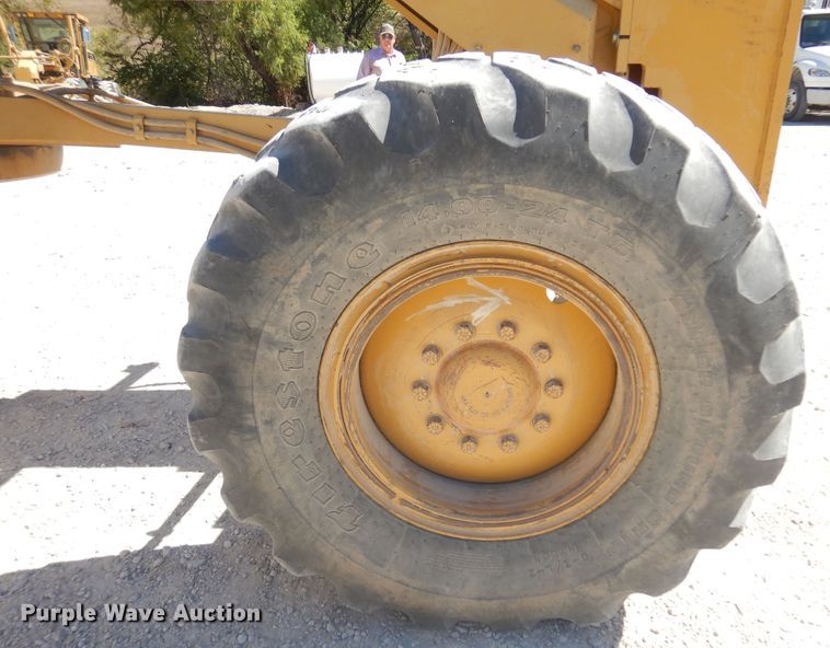 image for item KO9928 2004 Caterpillar 120H  motor grader