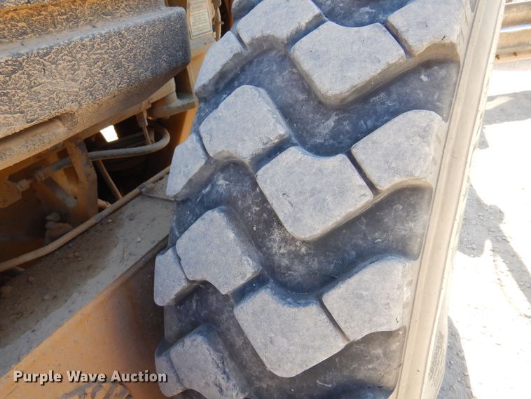 image for item KO9928 2004 Caterpillar 120H  motor grader