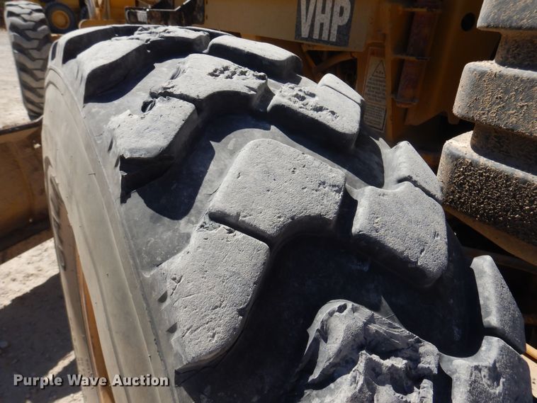 image for item KO9928 2004 Caterpillar 120H  motor grader