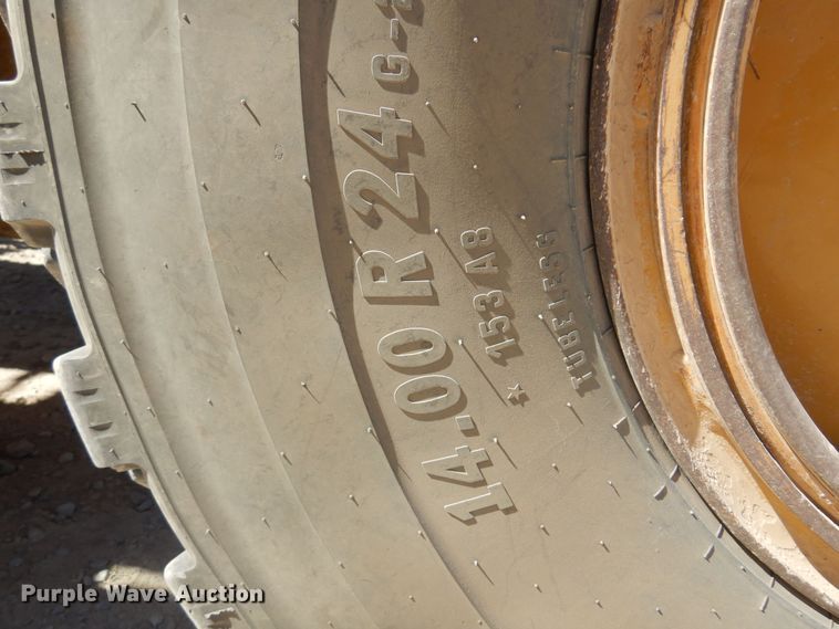 image for item KO9928 2004 Caterpillar 120H  motor grader