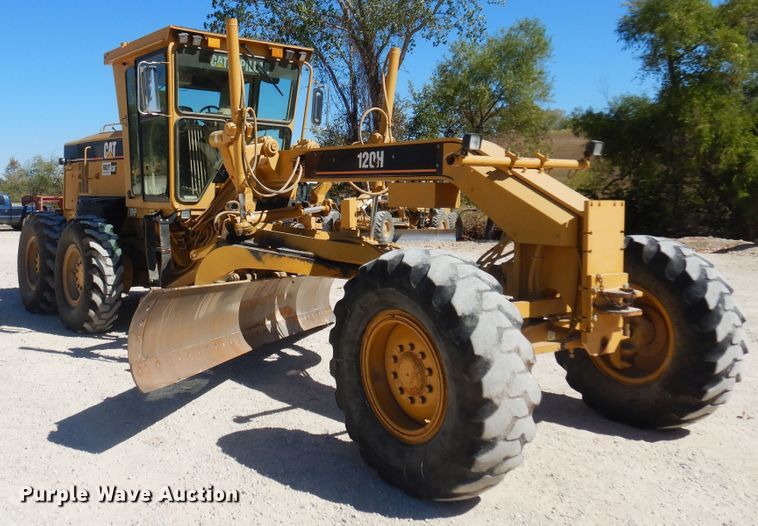 image for item KO9929 2005 Caterpillar 120H  motor grader