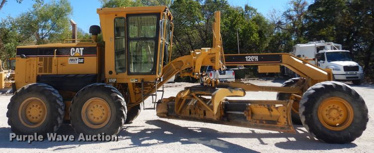 image for item KO9929 2005 Caterpillar 120H  motor grader
