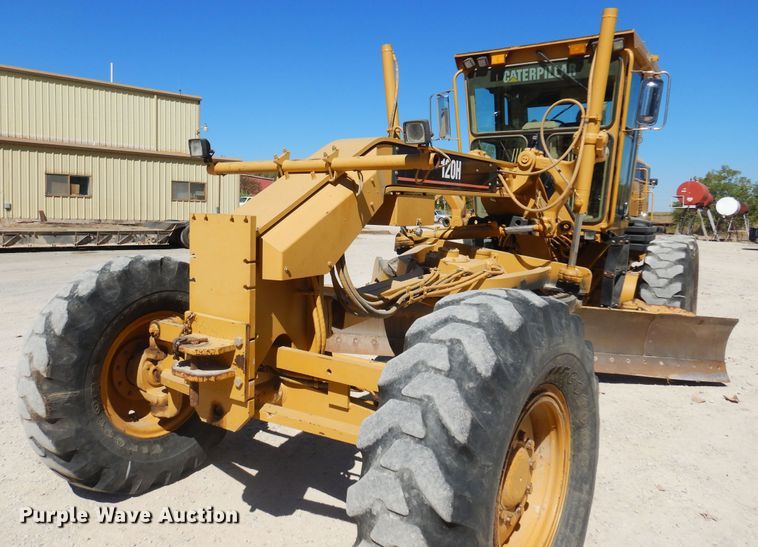 image for item KO9929 2005 Caterpillar 120H  motor grader