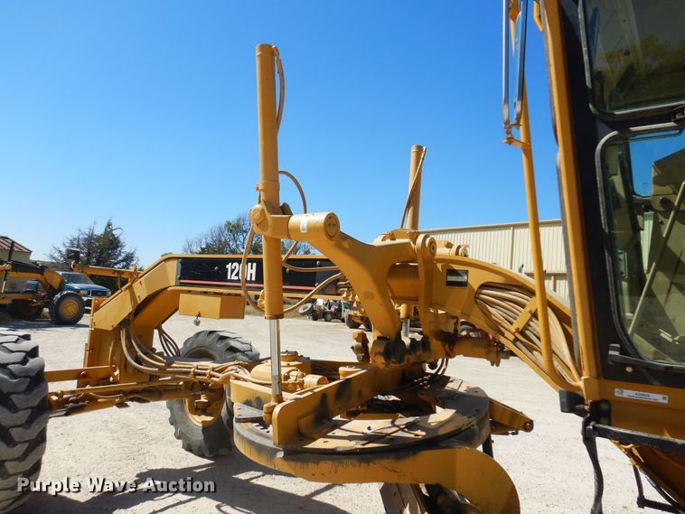 image for item KO9929 2005 Caterpillar 120H  motor grader