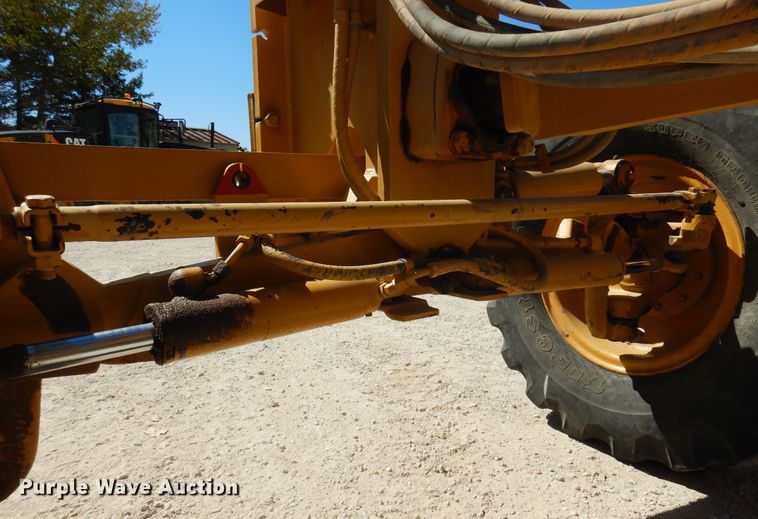 image for item KO9929 2005 Caterpillar 120H  motor grader