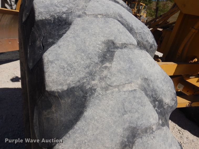 image for item KO9929 2005 Caterpillar 120H  motor grader