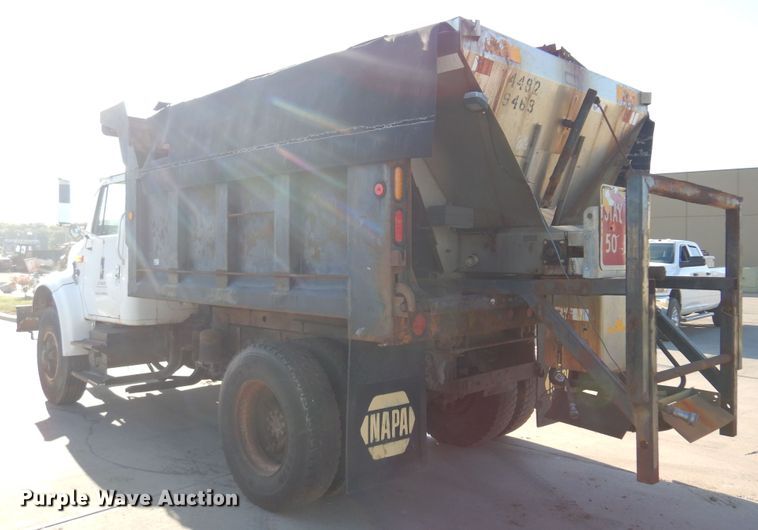image for item KO9937 1995 International 4700  dump truck