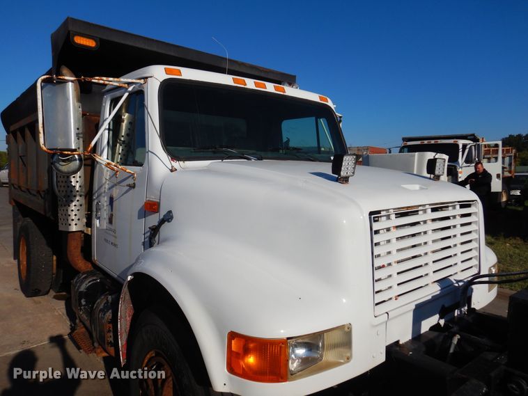 image for item KO9937 1995 International 4700  dump truck