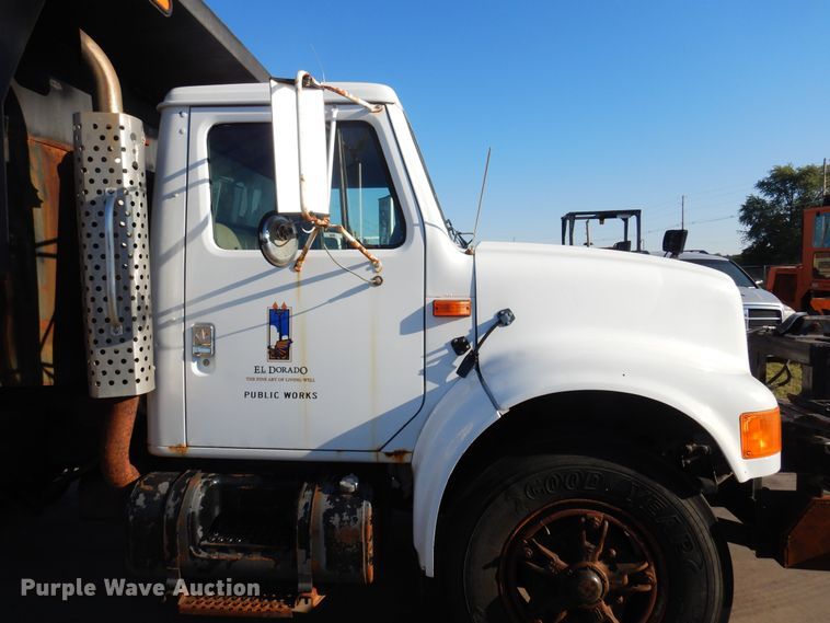 image for item KO9937 1995 International 4700  dump truck