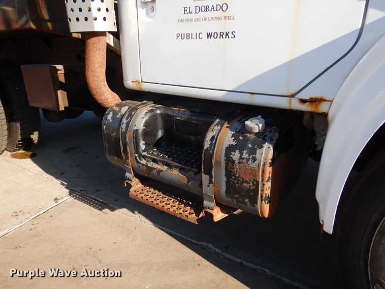 image for item KO9937 1995 International 4700  dump truck