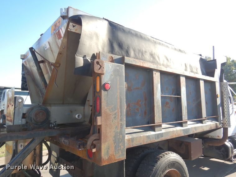 image for item KO9937 1995 International 4700  dump truck