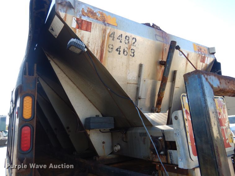 image for item KO9937 1995 International 4700  dump truck