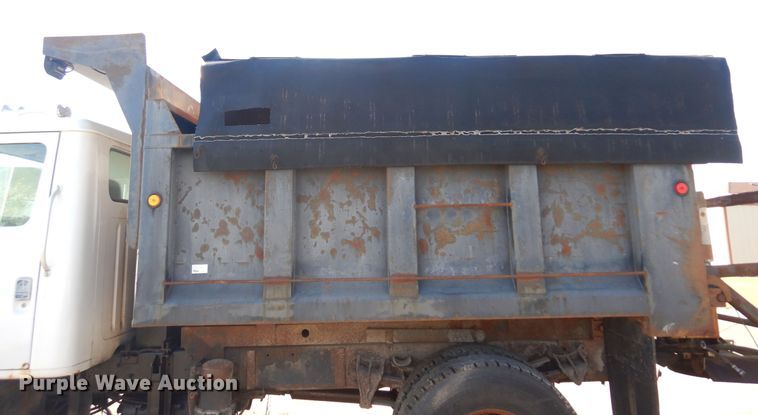 image for item KO9937 1995 International 4700  dump truck