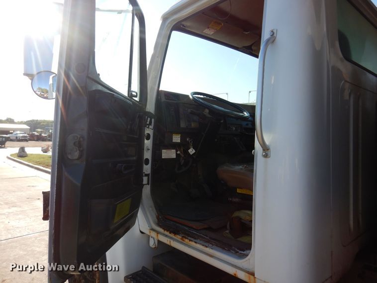 image for item KO9937 1995 International 4700  dump truck