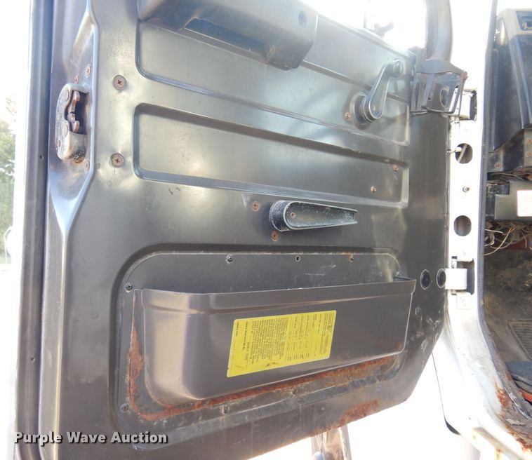 image for item KO9937 1995 International 4700  dump truck