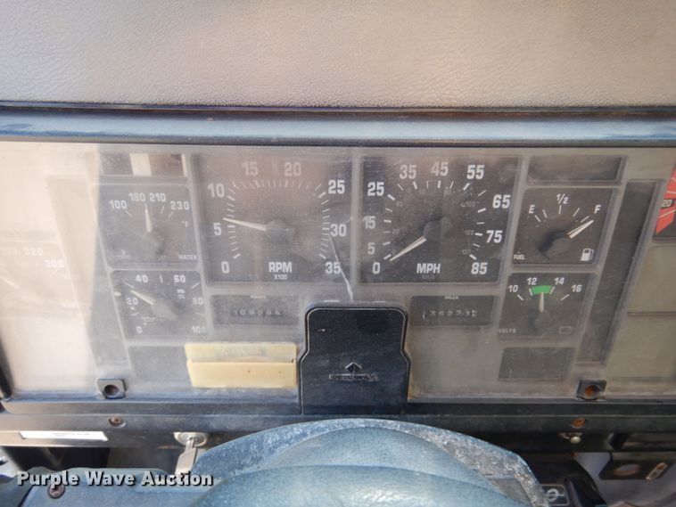 image for item KO9937 1995 International 4700  dump truck