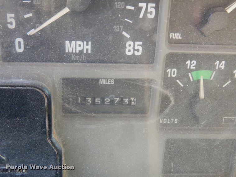 image for item KO9937 1995 International 4700  dump truck