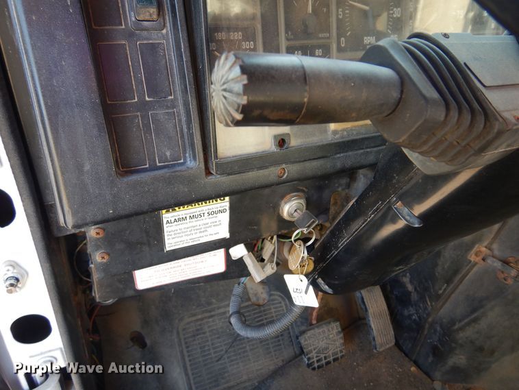 image for item KO9937 1995 International 4700  dump truck