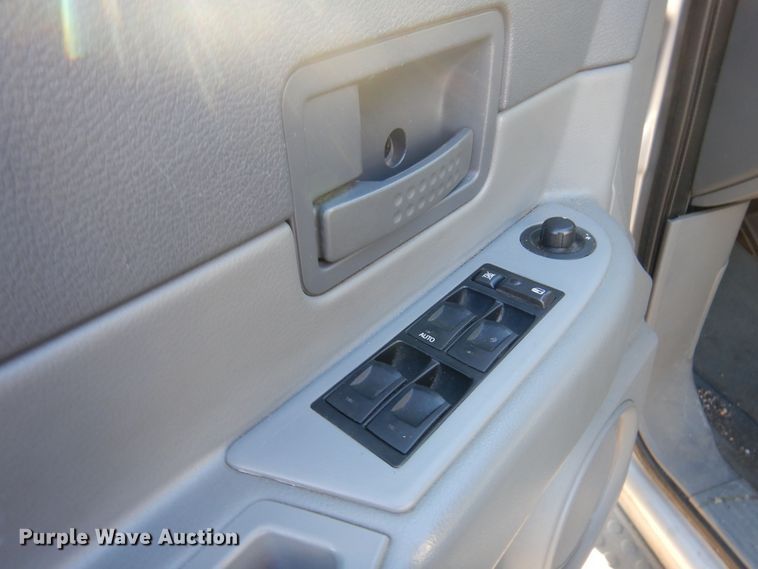 image for item KO9960 2004 Dodge Durango  SUV