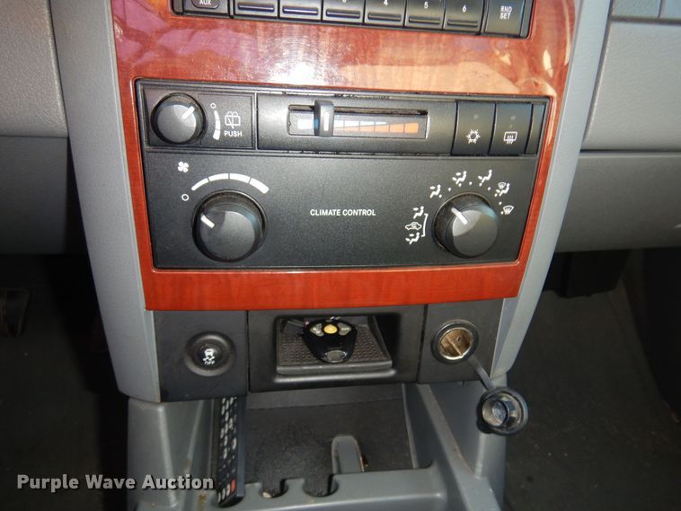 image for item KO9960 2004 Dodge Durango  SUV