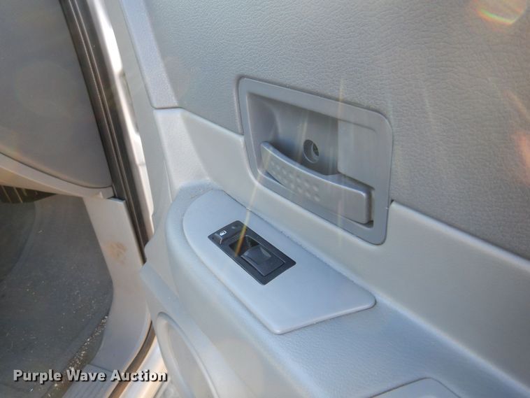 image for item KO9960 2004 Dodge Durango  SUV