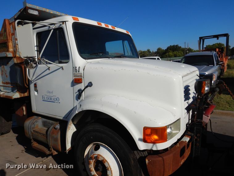 image for item KO9962 1991 International 4700  dump truck