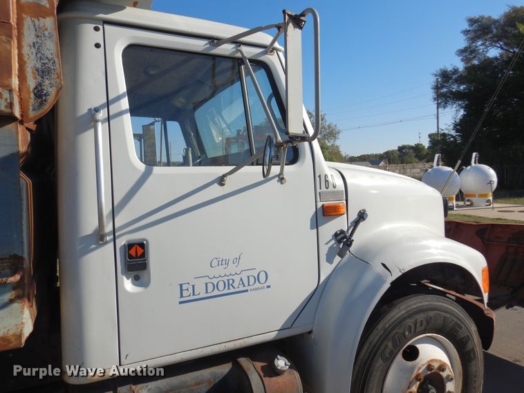 image for item KO9962 1991 International 4700  dump truck