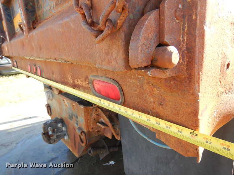 image for item KO9962 1991 International 4700  dump truck