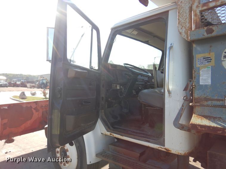 image for item KO9962 1991 International 4700  dump truck