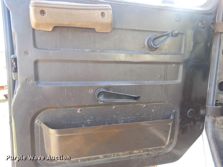 image for item KO9962 1991 International 4700  dump truck