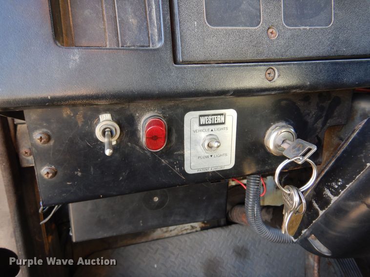 image for item KO9962 1991 International 4700  dump truck