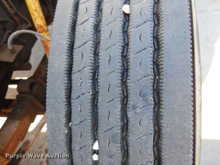 image for item KO9962 1991 International 4700  dump truck