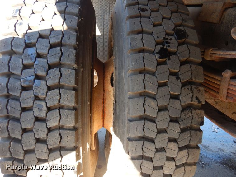 image for item KO9962 1991 International 4700  dump truck