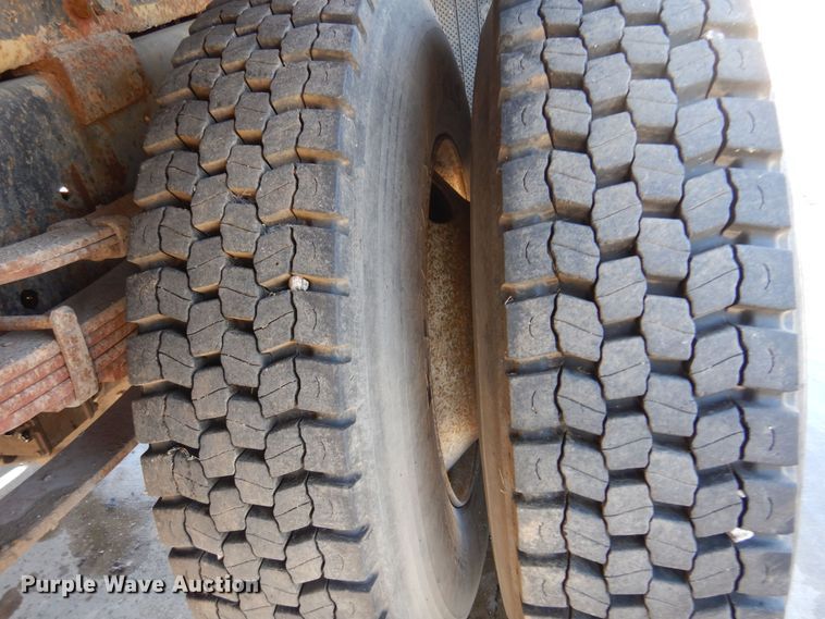 image for item KO9962 1991 International 4700  dump truck