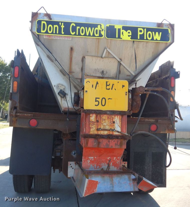 image for item KO9964 1995 Ford L8000  dump truck