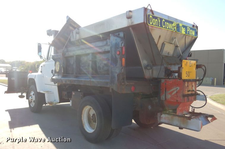 image for item KO9964 1995 Ford L8000  dump truck